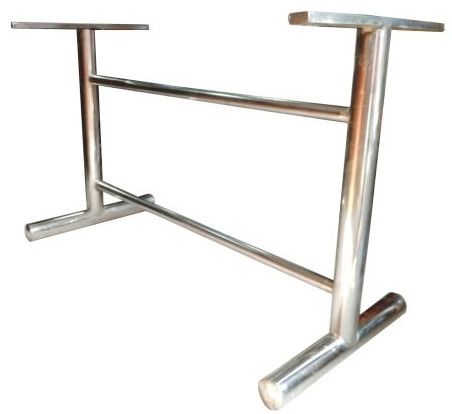 Modern Restaurant Dining Table - Size 2 X 4 Ft