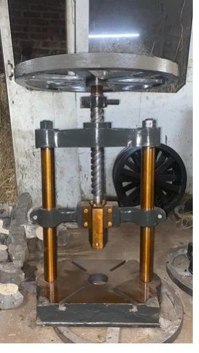Hand Fly Press Machine 1 No.