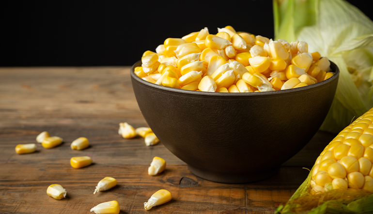 Organic maize, Seed Type : Hybrid, Grade : Feed Grade