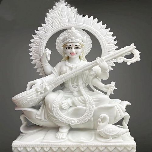 Carved Polished White Marble Saraswati Mata Statue for Temple