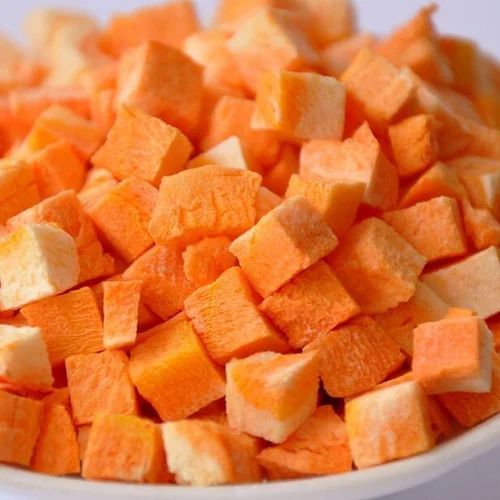 Dehydrated Carrot Cubes, Color : Orange