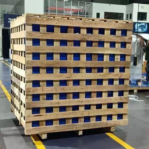 Rectangular Wooden Crate Box, Color : Brown for Goods Packaging