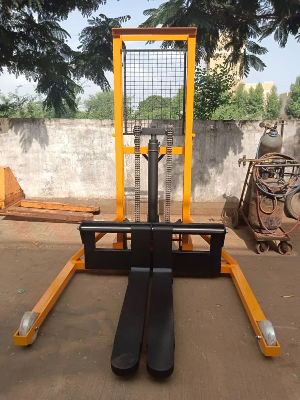 Counter Balance Hydraulic Stackers