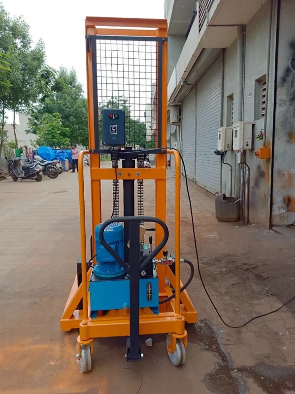 Electric Pallet Stackers