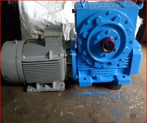 Mild Steel (MS) Helical Backstop Shaft Mounted Gearbox