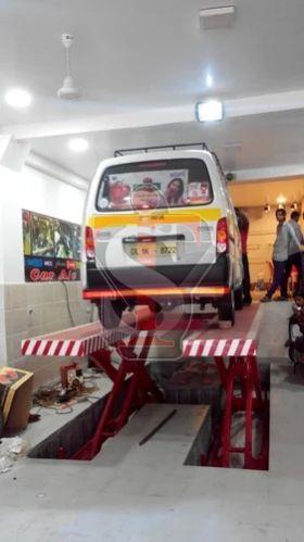 Scissor Lift for Car Maintenance