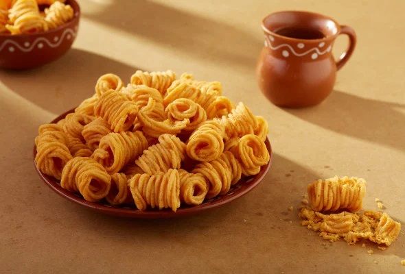 Spicy Garlic Murukku