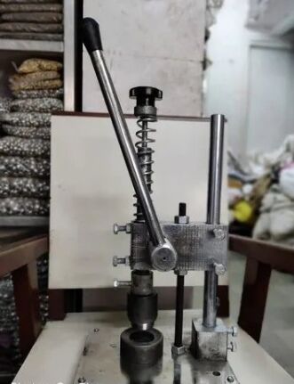 Curtain Eyelet Fixing Machine