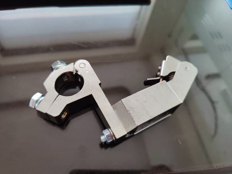 Brass Ge Brush Holder