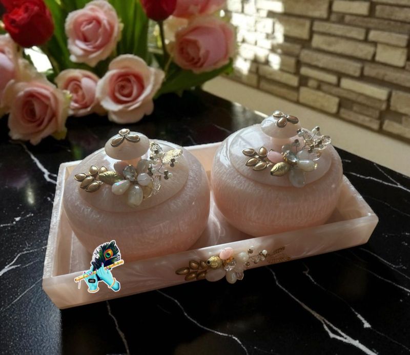 Resin Bowl Set with Tray