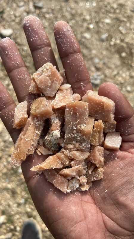 Natural Potash Feldspar Lumps