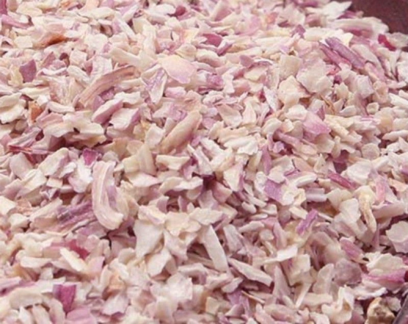Dehydrated Pink Onion Chopped