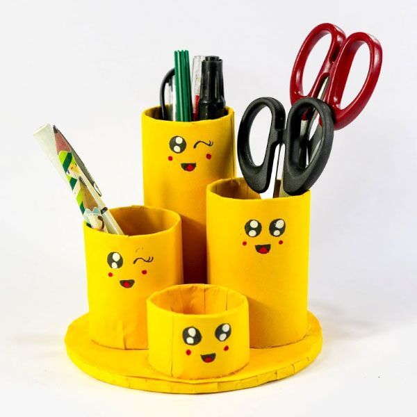 Emoji Plastic Pen Stand