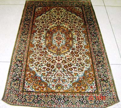 Item Code : CSC 04 Cotton Silk Carpets