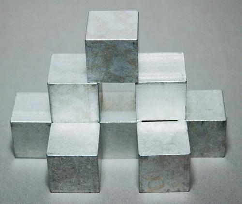 Approx 500 gm Aluminum Cubes, Purity : 93 to 99 %