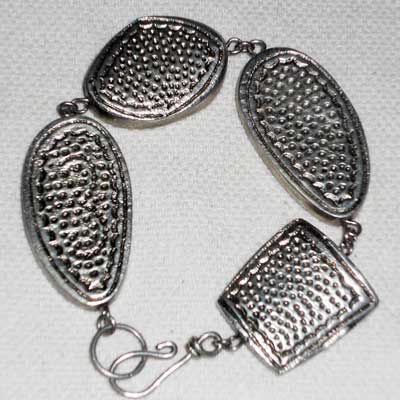 Item Code : 2690 Imitation Bracelet