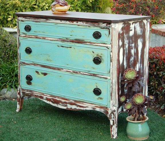 Rustic Painted Wooden Drawer Chest