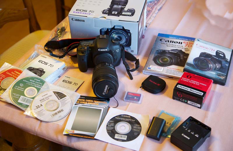 Canon 7d Kit Digital Slr Camera