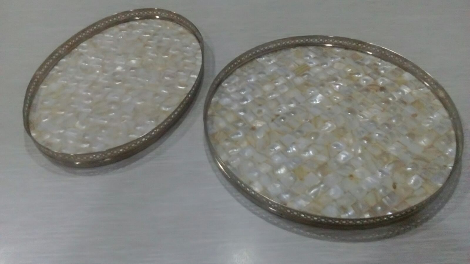 MOTHER OF PEARL COMBINED METAL TRAY ROUND OVEL SHAPE