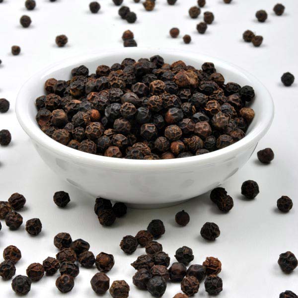 Raw Organic Black Pepper Seeds, for Cooking, Style : Dried