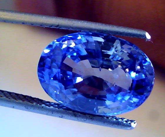 Ceylon Sapphire Gemstone
