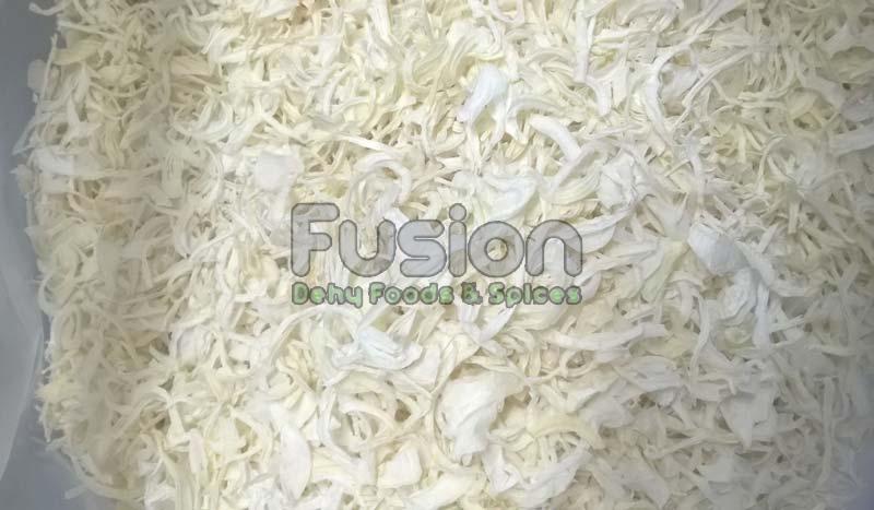 FDFS Long Dried White onion Flakes, Packaging Type : 14 Kg Poly bags