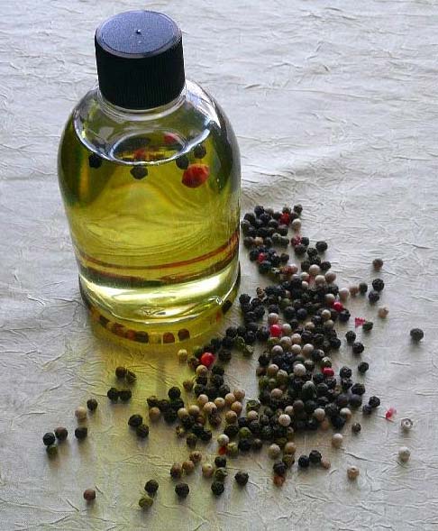 Black Pepper Essential Oil, Form : Liquid