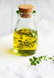 Thyme Oil, Purity : 100%
