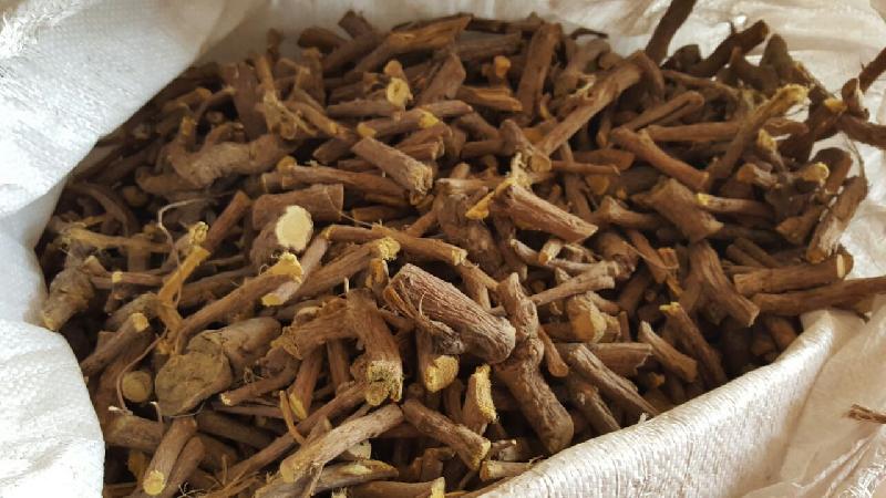 Regular Clean Licorice Roots, for Extracting Sweet Flavor, Style : Dried