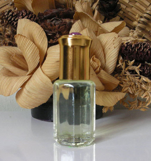 Ruh Khus Oil, for Perfumery, Form : Liquid