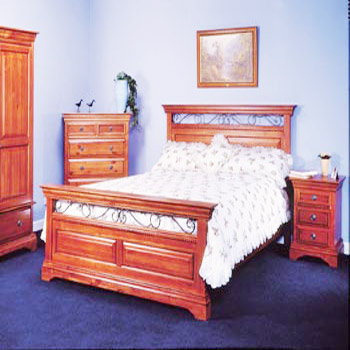 AT-WBD-05 Wooden Bed