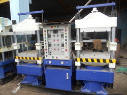 Rubber injection moulding press