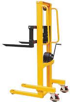 Hydraulic Pallet Stacker, Capacity : From 500 Kgs to 2500 Kgs.