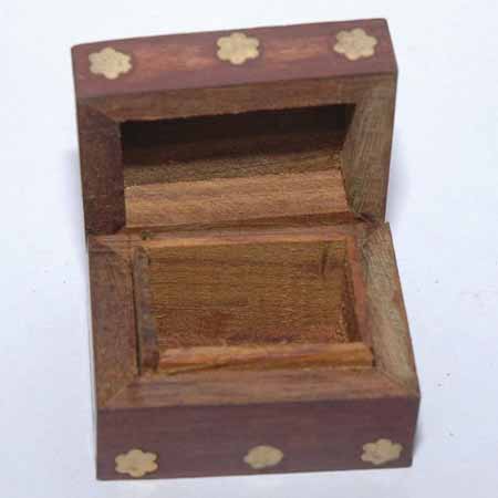 wooden box IL-0039