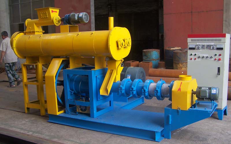 Floating Fish Feed Making Plant