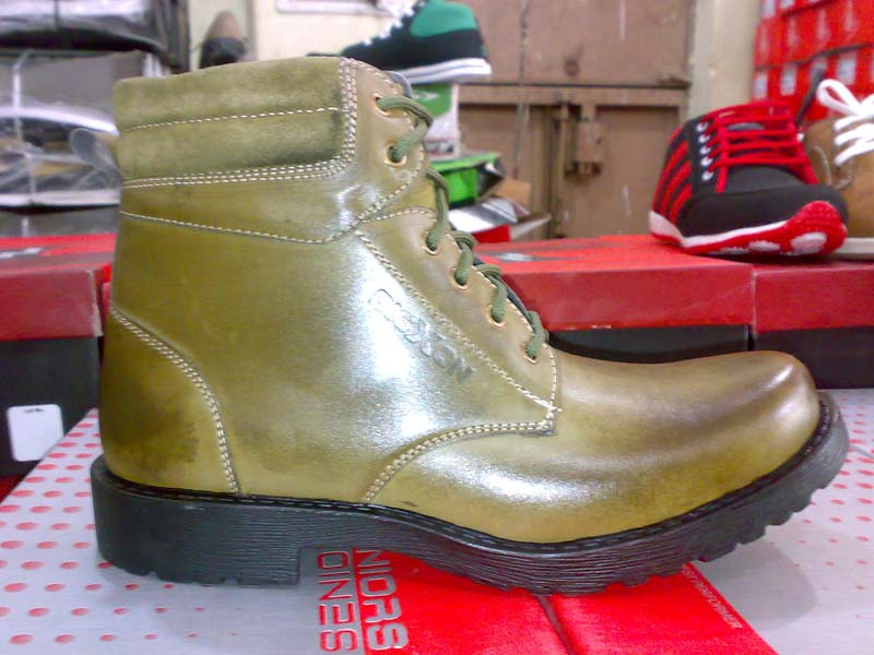 boots wholesale suppliers
