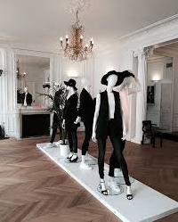 display mannequins