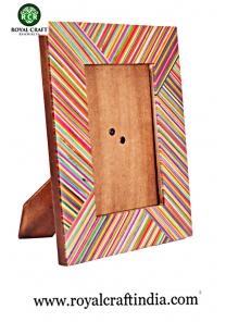 MULTICOLOR WOOD PHOTO FRAME