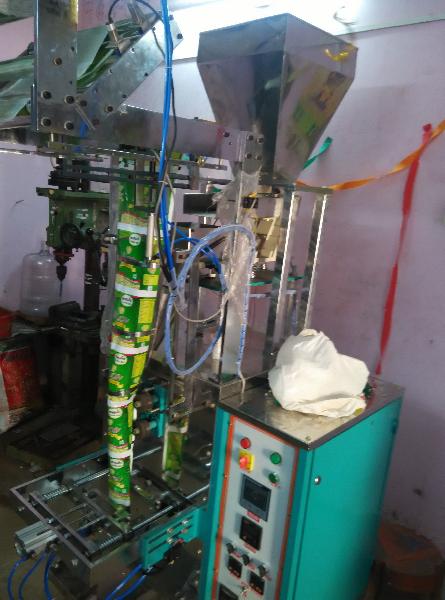 Snacks Packing Machine