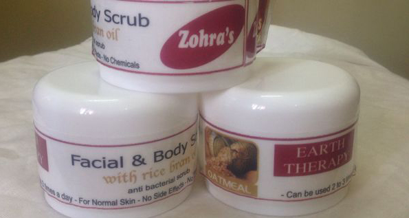Zohras Oatmeal Facial & Body Scrub, Packaging Type : Glass Box, Plastic Box