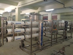 Water treatment 100-1000kg Desalination Plant, Certification : ISO 9001:2008