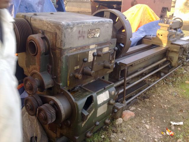 All Geared Bombay Lathe - 3000mm admit