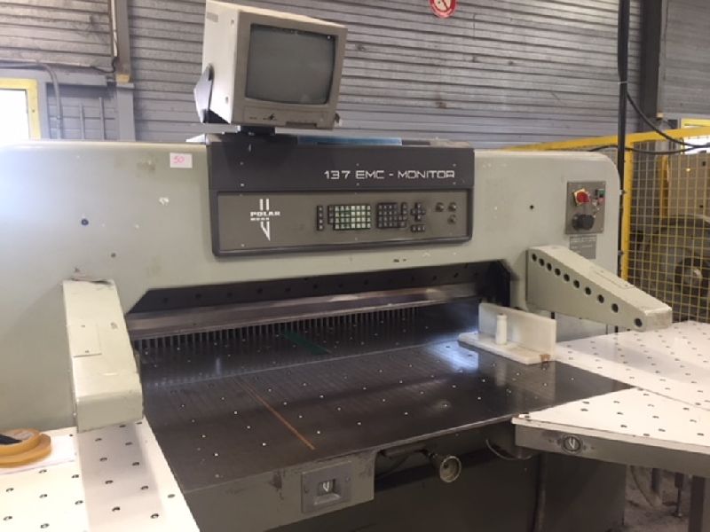 Polar 137 EMC Monitor