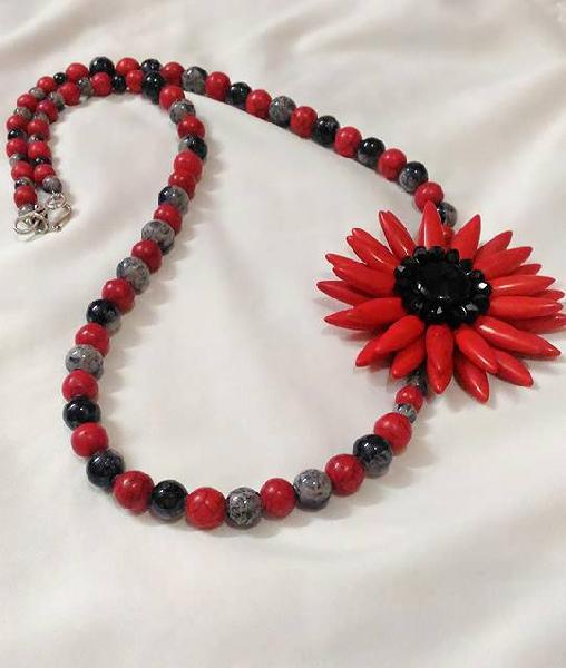 Semi precious Beads Necklace