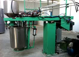 Automatic batch foaming machine