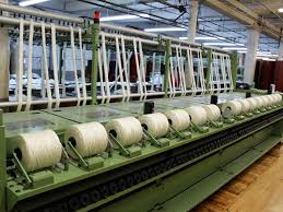 Yarn spinning machine