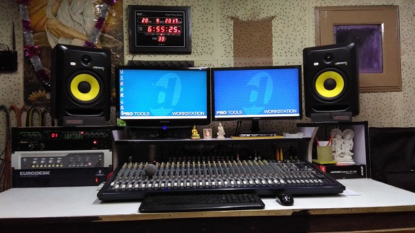 Sound recording studio service