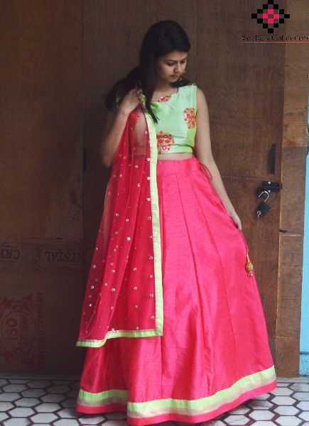 Lehenga choli, Age Group : 18-40