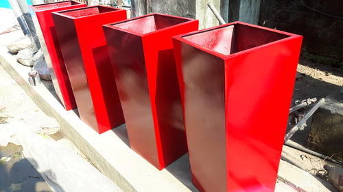 FRP Tall Planters, Color : Red