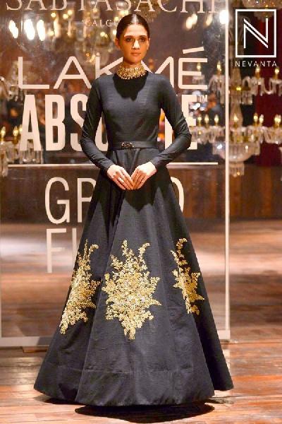 Top more than 79 bollywood replica gowns online india latest